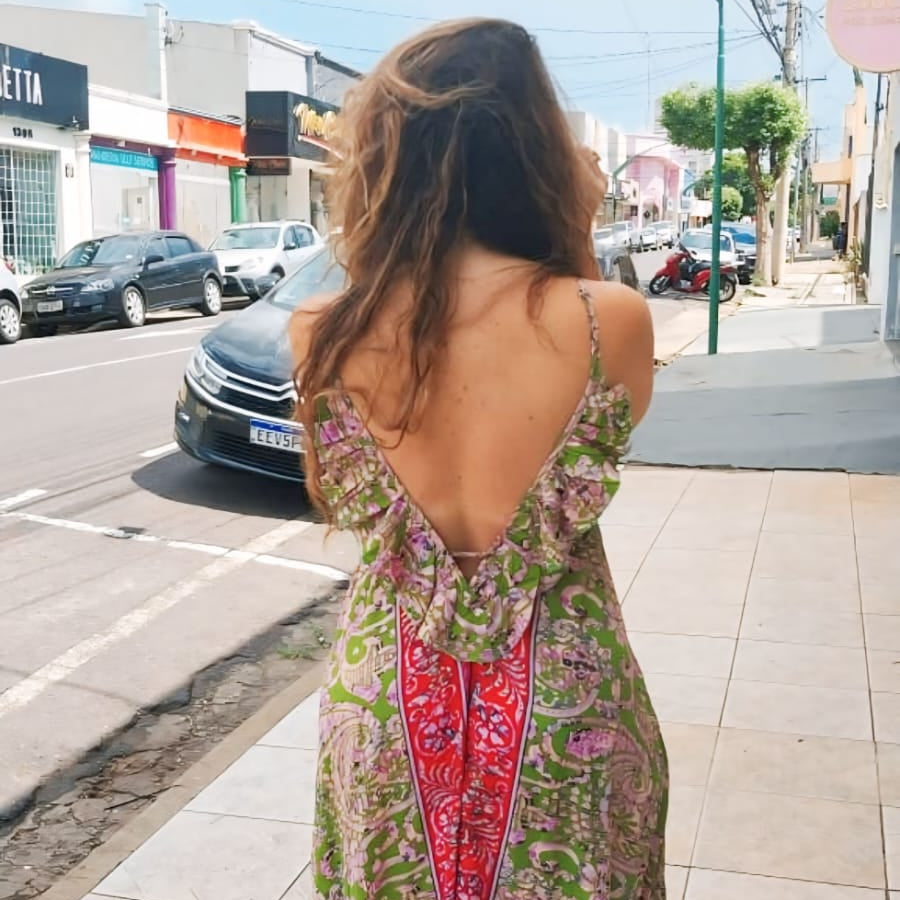 Vestido Seda Babados